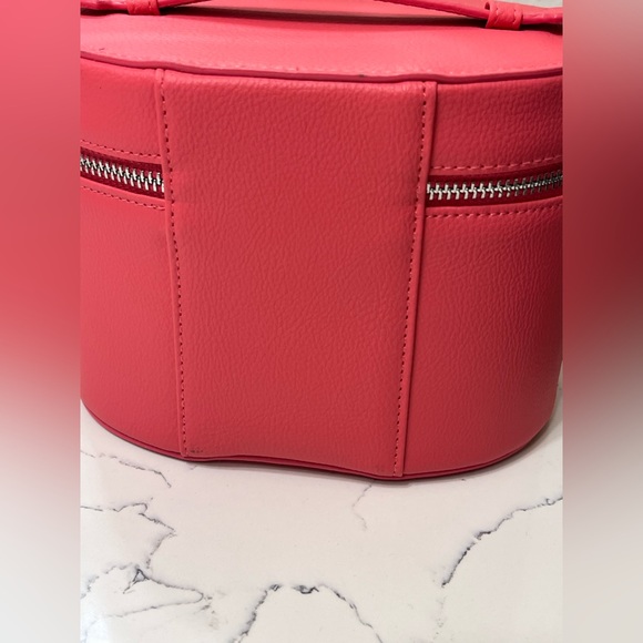 New Mini Saie Hot Pink Makeup Bag Women’s Vanity Case - Picture 5 of 6